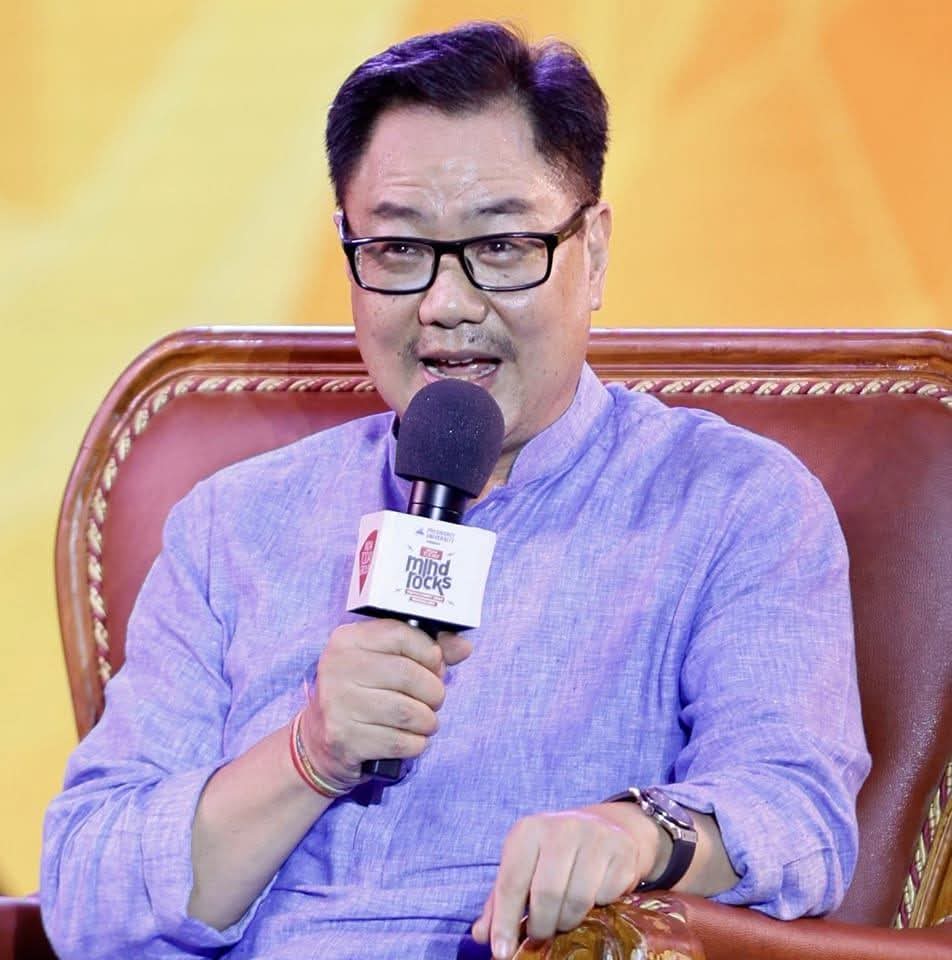 CLsainiGGc's tweet image. भारत सरकार के माननीय संसदीय कार्य मंत्री एवं अल्पसंख्यक कार्य मंत्री श्री किरेन रिजिजू जी को जन्मदिन की अनंत शुभकामनाएँ एवं हार्दिक बधाई!

हम सभी आपके स्वस्थ, सुखमय, चिरायु जीवन तथा स्वर्णिम भविष्य की मंगलकामना करते है।

@KirenRijiju