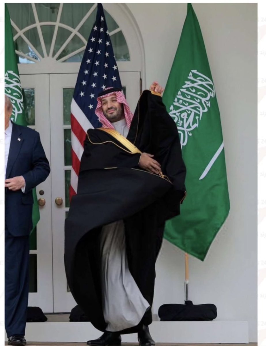 مساعد الروقي tweet media