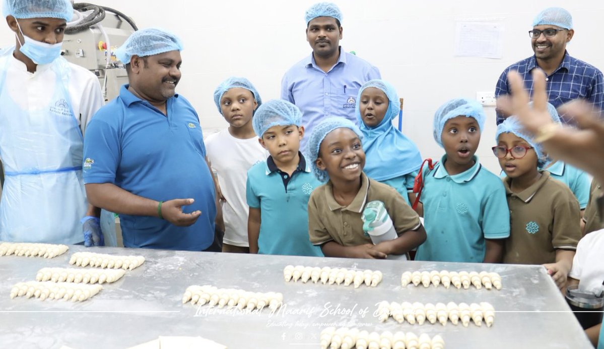 maarifDJIBOUTI's tweet image. A day full of discoveries at the Bakery of bawadi 
Our students had an unforgettable time at the bakery workshop.They loved rolling up their sleeves, learning bakers’ secrets, and creating their own little treats.🍞👩‍🍳👨‍🍳 

#bakery
#educatingtodayempoweringtomorrow
#IMSD