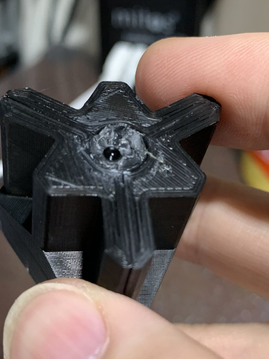 sat_chan_pe's tweet image. 懐かしい( ´ ▽ ` )
昔、3Dプリンターで金型できるかとテトラポッドで試したことある。射出はグルーガンw
消波ブロックの種類の多さと案外面倒な形してたと記憶してる。
#Adventurer3