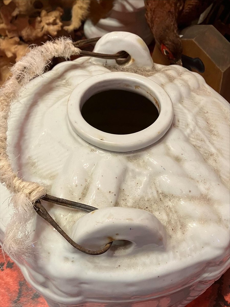 酒樽 とても古い陶器製の酒樽です。 鐘ヶ江酒造株式会社 福岡県の地酒