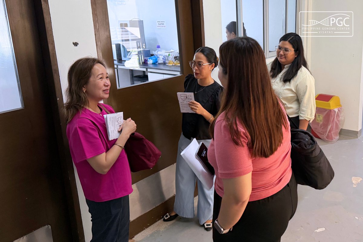 pgcvisayas's tweet photo. 𝗜𝗡 𝗣𝗛𝗢𝗧𝗢𝗦 | The AMR-VP Project team from the UP Manila College of Medicine, led by Dr. Leslie Michelle M. Dalmacio, Project Leader of the AMR-VP Project, conducted an ocular visit to key collaboration and sampling sites in Iloilo on November 17, 2025. https://t.co/cZKExTqHae
