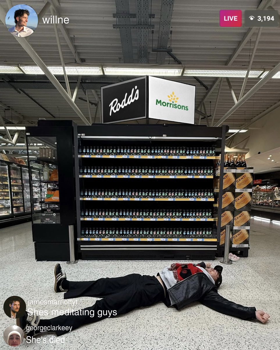 snoopyatv's tweet image. She’s died