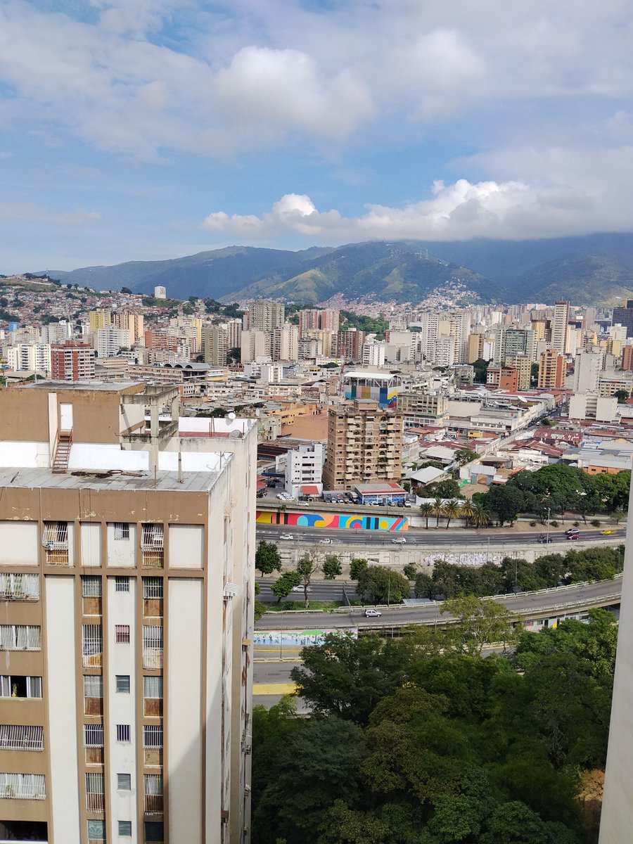 XuserVM's tweet image. Uno va a Ccs un ratico y te quieres es quedar 🥲