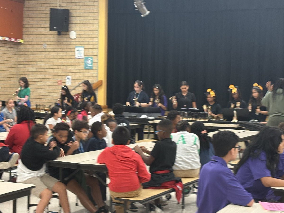 Bristol Bush tweet media