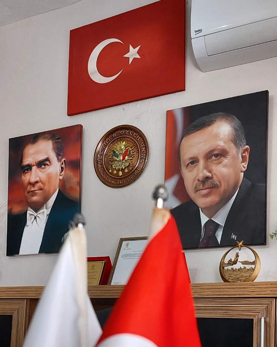 Bizimkisi Bir Aşk Hikayesi
<a href="/RTErdogan/">Recep Tayyip Erdoğan</a>