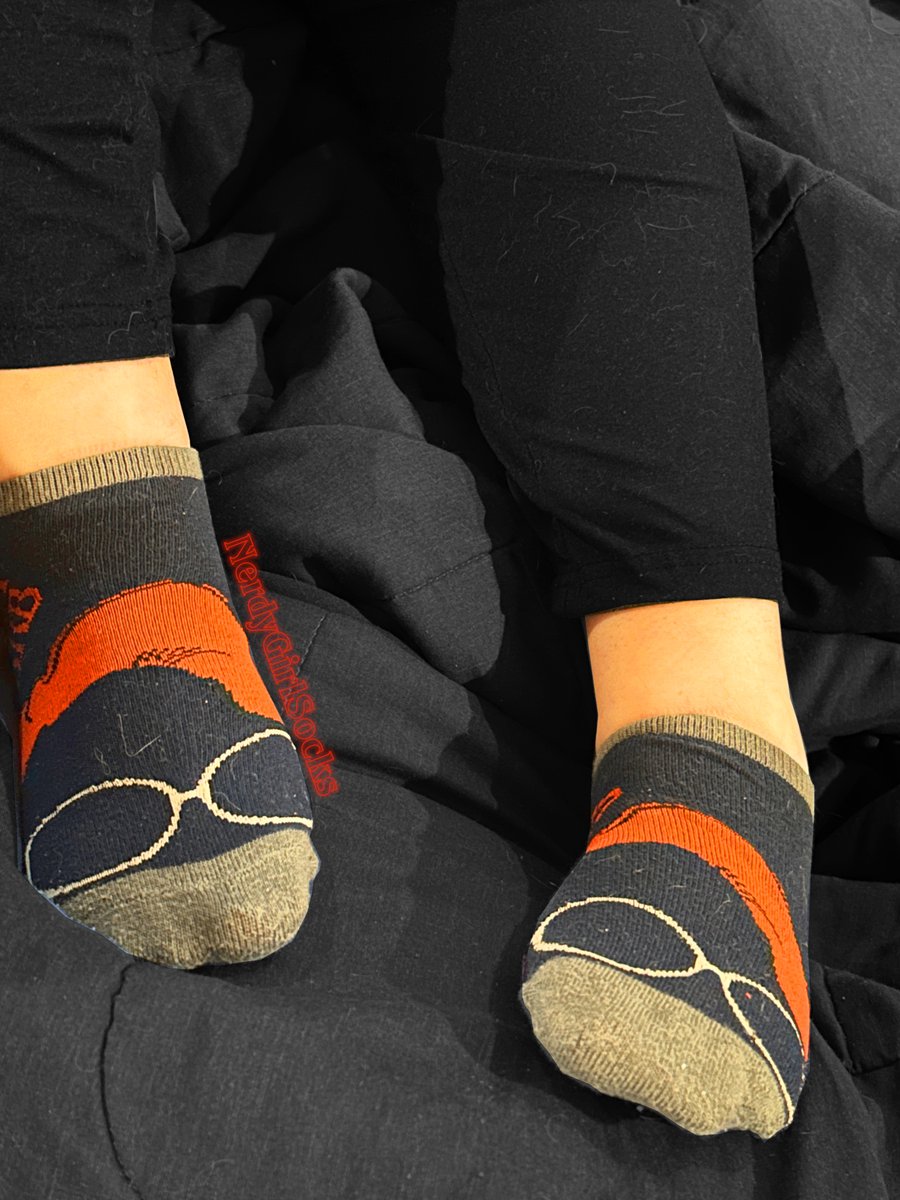 NerdyGirlSocks's tweet image. Started rewatching #StrangerThings starting from Season 1 to get ready for the new season. Of course I had to pay my respects to poor Barbara.😢
#TeamBarbara #JusticeforBarb

#anklesocks #cutesocks #shoesoff #socks #socken #pieds #explore #fypシ #feet