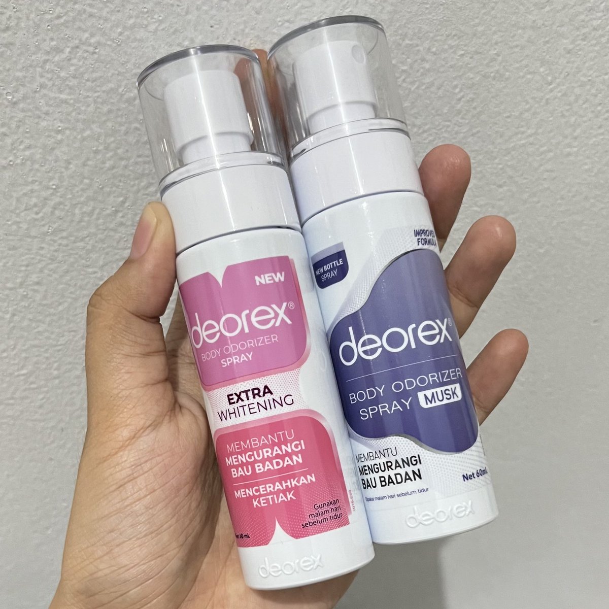 sekarrhmp's tweet photo. akhir2 ini lg pake Body Odorizer Deorex ternyata dia ada beberapa varian & beda diwanginya aja. fungsinya tetep buat ngurangin bau badan & kontrol keringat.
🩷 Extra Whitening: fresh floral fruity + bantu cerahin
💜 Musk: soft powdery lembut & calming
fav aku wangi #FRESHBLOOM https://t.co/Y6PR81D7bv
