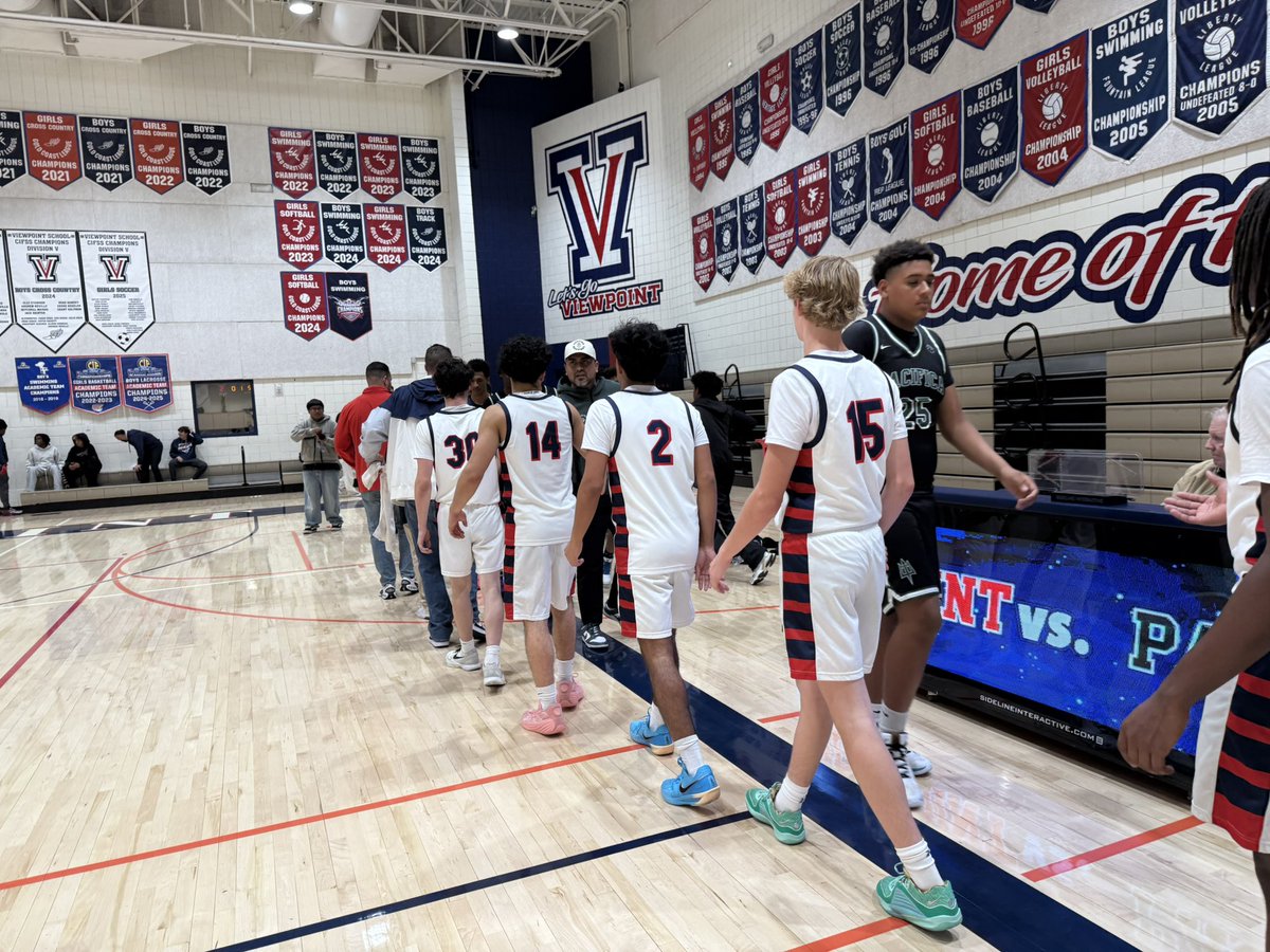 Boys 🏀 Final Score:
Viewpoint 72- Pacifica 48
#LetsGoViewpoint #SeasonOpener