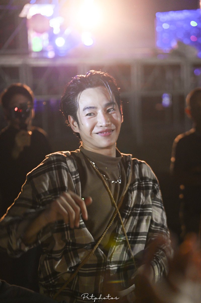 มาเล่นกันคะ นุชเอ๋. <a href="/RM2560/">No one knows</a>  ฝาก เคเบิ้ล ไบท์ น่ารักๆ มาแจก 5 ชิ้น คะ (จะแจก 2 รอบ ) ขอให้นุช ปาคลิปหรือปารูป หล่อๆๆ ของ คุณผลิต มาให้ เพื่อนๆ ชื่นชมนะคะ พร้อมติดแท้กบ้าน <a href="/peckpalit/">Peck Palit</a>  #เป๊กผลิตโชค #Peckpalitchoke  มาเล่นกันเยอะๆๆนะ เผื่อ เจ้าของรูป จะมาเห็น😜😜