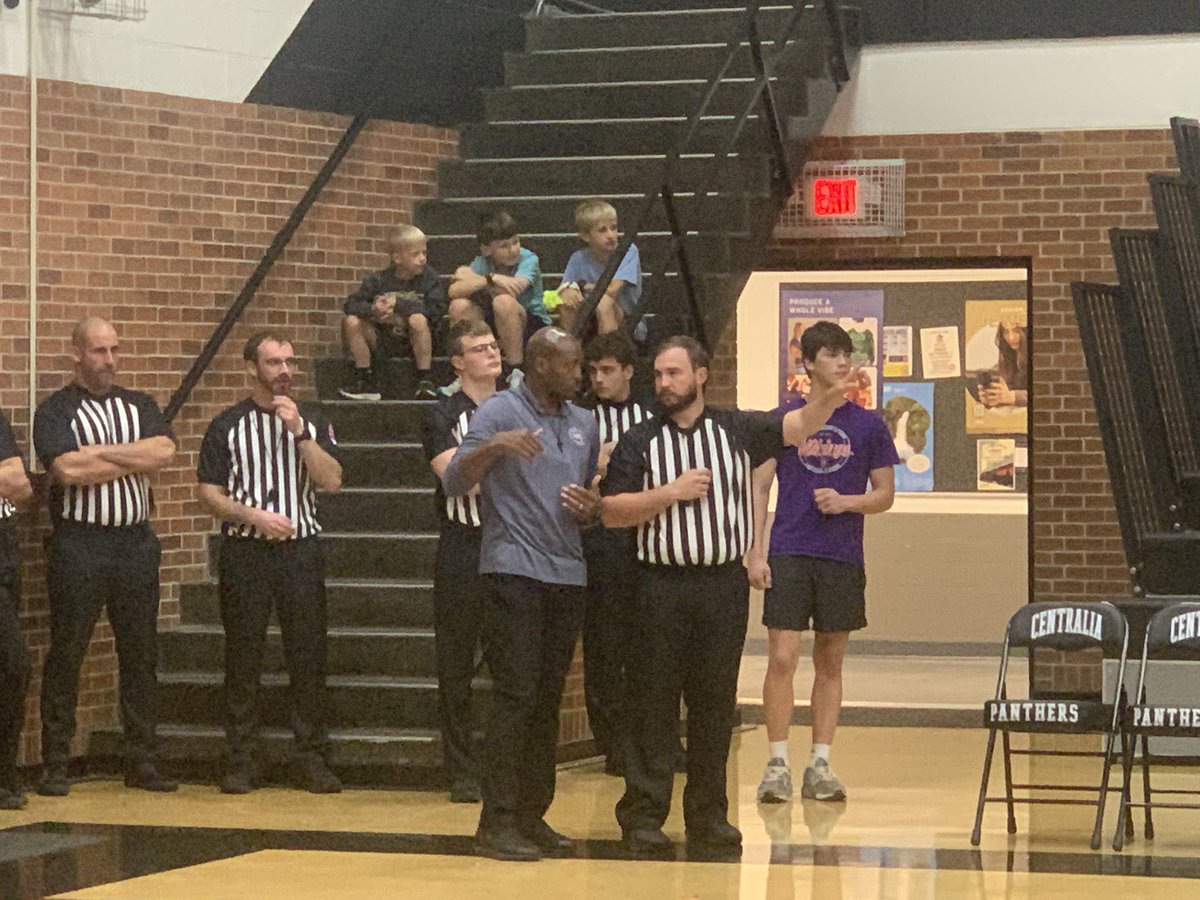 Centralia hosted a MSHSAA Mechanics Clinic for officials tonight. Many of our CBOA officials were there to help provide some feedback for our new officials. <a href="/MSHSAAOrg/">MSHSAA</a>