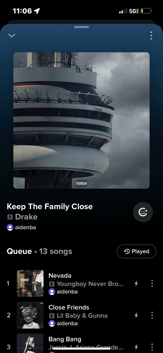 b4zk_'s tweet image. Stairs playing peak drake holy shit