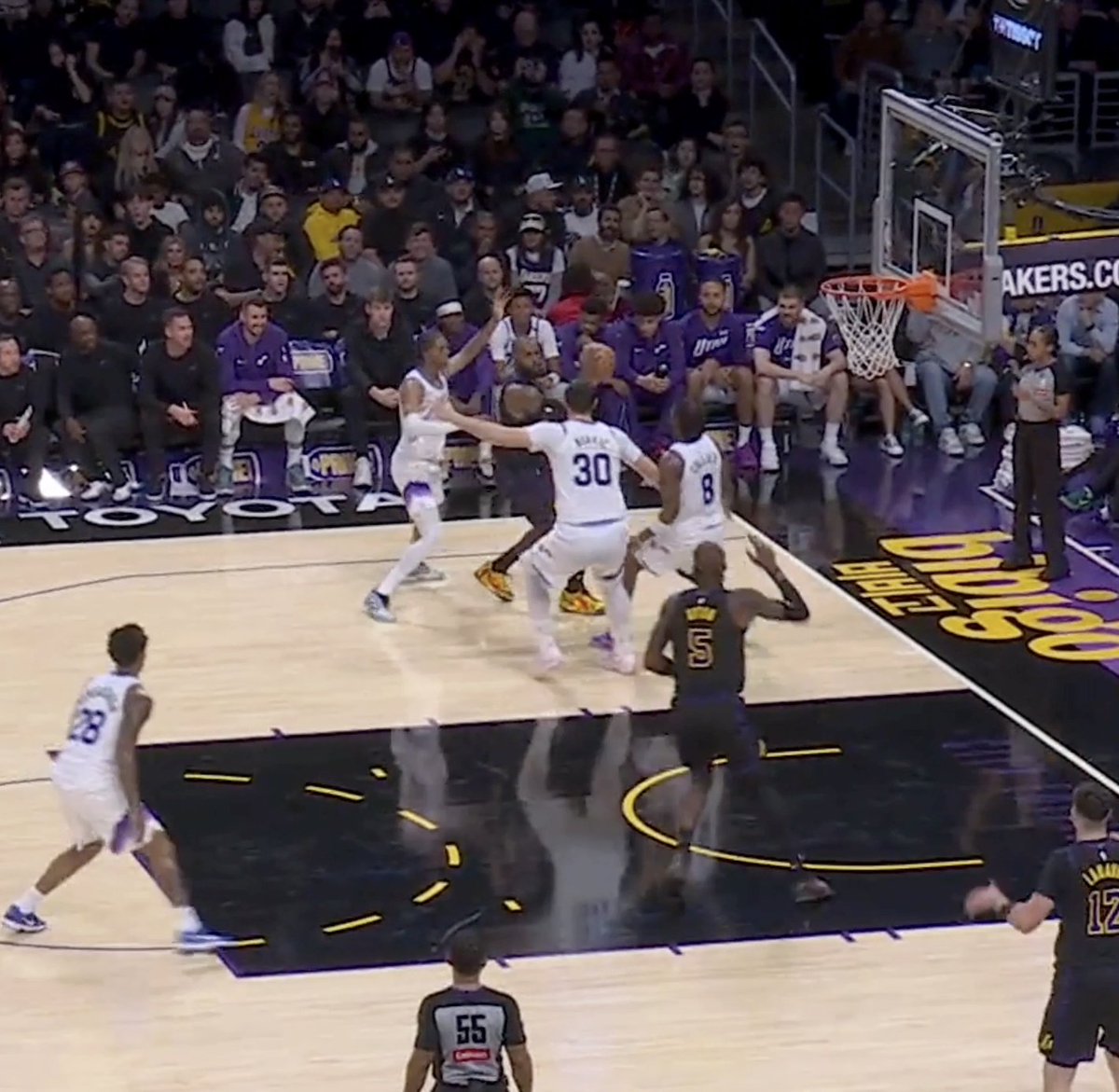 automaticnba's tweet image. LeBron James being triple teamed by 3 players, 2 of whom were in the womb when LeBron made his NBA debut.