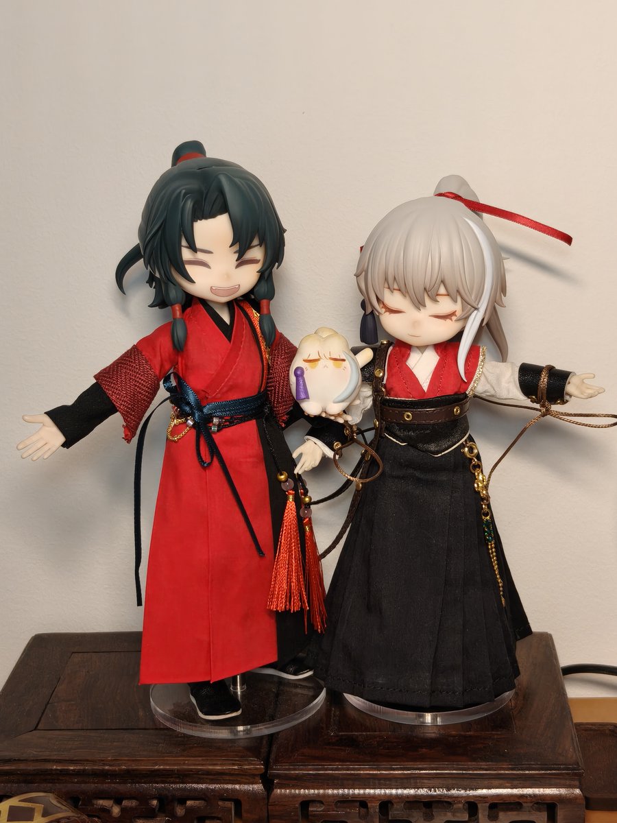 #鄭弓 
请看！