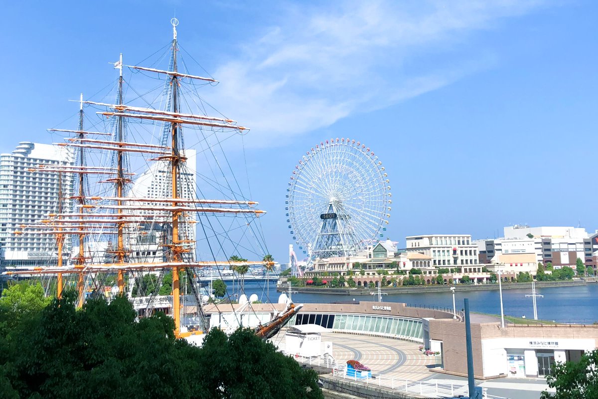 Classicolabcoat's tweet image. 「クラシコ 横浜」ってどんなお店？
実店舗紹介シリーズ vol.3

関東エリアの旗艦店のひとつである
横浜店の魅力を公式noteにて公開しています☺️

ぜひ、ご覧ください👀
🔗note.com/classico/n/na9…

#スクラブ #白衣