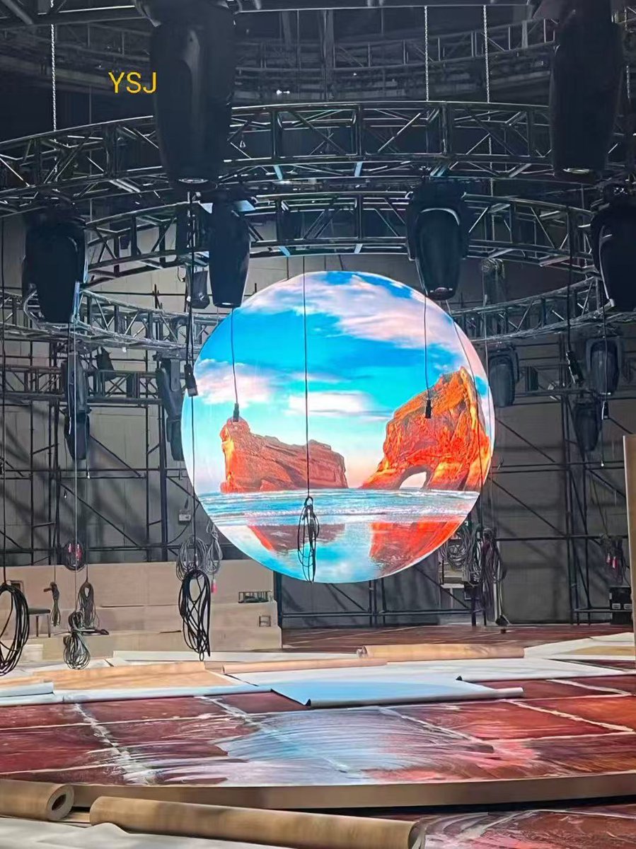 TracyHu16's tweet photo. Wow, this looks amazing! 
Incredible design!
indoor &amp; Outdoor waterproof LED Ball
#LEDBall, #Globalledscreen #customized #leddisplay #ball #sphere #ledvideowall P1.86, P2, P2.5, p3, p4, p5, 
Email: tracy@szscree.com
Call/WeChat/WhatsApp: 0086-18316843344 https://t.co/CL2vQn0HZu
