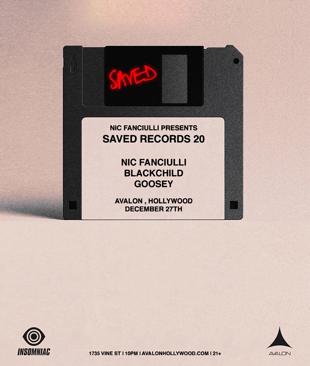 shishujenn's tweet image. Hello?????