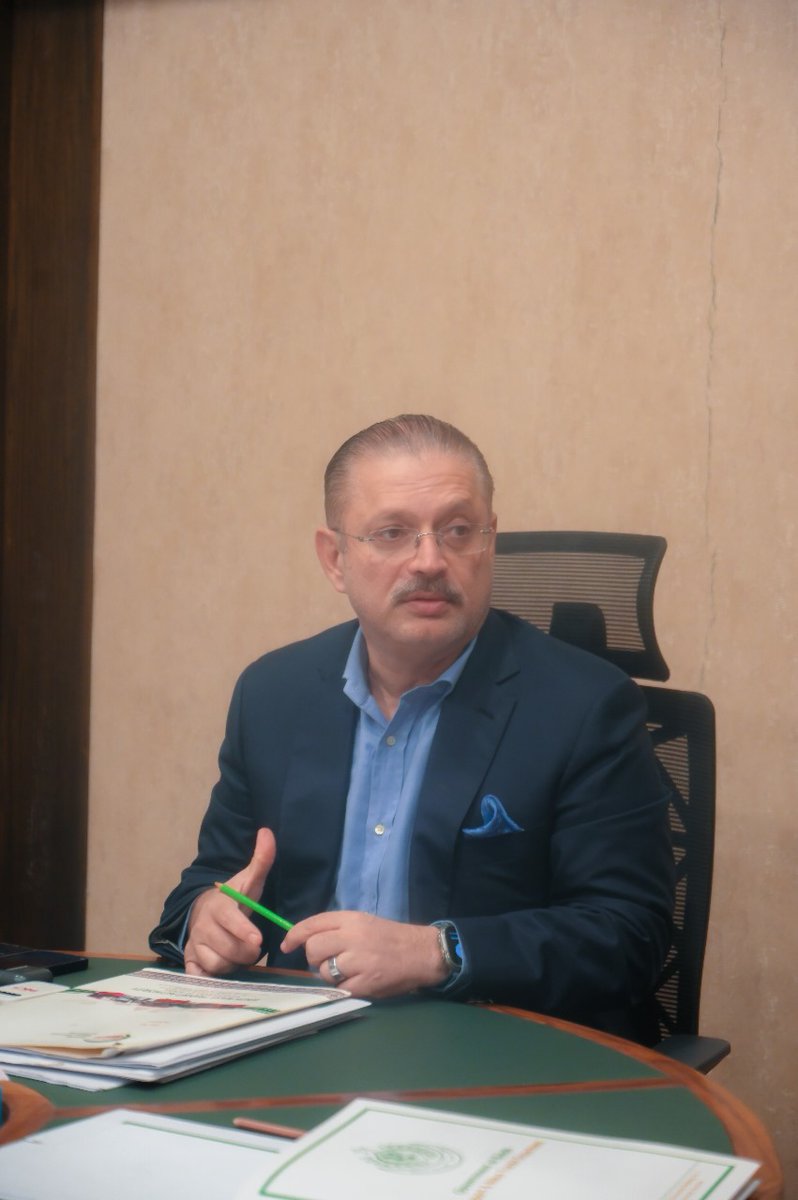 Ikhtiarzardari's tweet image. یلو لائن بی آر ٹی کے ڈیپوز سمیت تمام کام میں تیزی لانے کی ہدایت۔
یوٹیلٹیز کی منتقلی جلد مکمل کی جائے گی تاکہ رفتار متاثر نہ ہو۔
کراچی کی ٹرانسپورٹ اپگریڈ کا کام آخری مراحل میں داخل ہو چکا ہے۔
#YellowLineBRT #KarachiDevelopment #SindhGovt #BRTProject