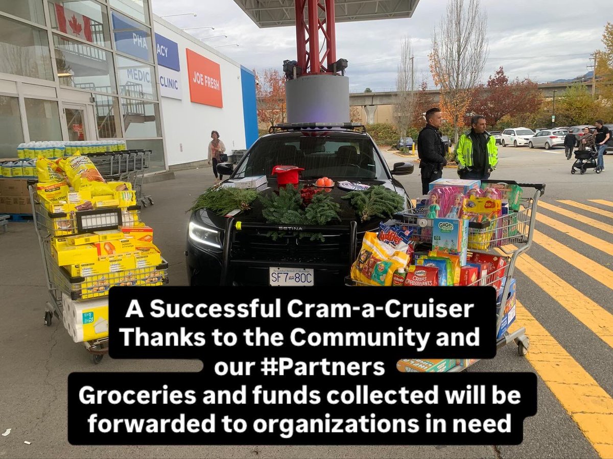 CollingwoodcpcC's tweet photo. @CollingwoodCPC
Saturday Nov. 8th
A successful event
w/ our #partners:
#RealCanadianSuperStore (GrandviewBranch)
@VancouverPD
#VPD #NPO Cst.Prince
w/ the help of the
#Community,
Cram-a-Cruiser was stuffed by groceries + money donations as well.
Those in need will be helped. https://t.co/jYXoDVnpgG