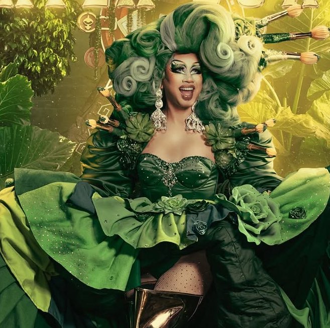 Eduardo_georgie's tweet image. QUE TIENE DE MALO NO BAILAR ? NO BRINCAR ? QUE TIENE DE MALO NO QUERER SER GRITONA AGRESIVA E INCOMODA? QUE TIENE DE MALO QUE TRAIGAS UN CORTE DE SIRENA QUE CUENTA UNA HISTORIA Y ES IMPECABLE DE PIES A CABEZA LA ELIMINACIÓN MÁS INJUSTA #LMD7 #LaMasDraga7