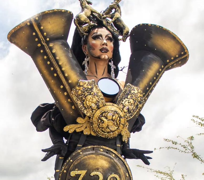 Eduardo_georgie's tweet image. QUE TIENE DE MALO NO BAILAR ? NO BRINCAR ? QUE TIENE DE MALO NO QUERER SER GRITONA AGRESIVA E INCOMODA? QUE TIENE DE MALO QUE TRAIGAS UN CORTE DE SIRENA QUE CUENTA UNA HISTORIA Y ES IMPECABLE DE PIES A CABEZA LA ELIMINACIÓN MÁS INJUSTA #LMD7 #LaMasDraga7