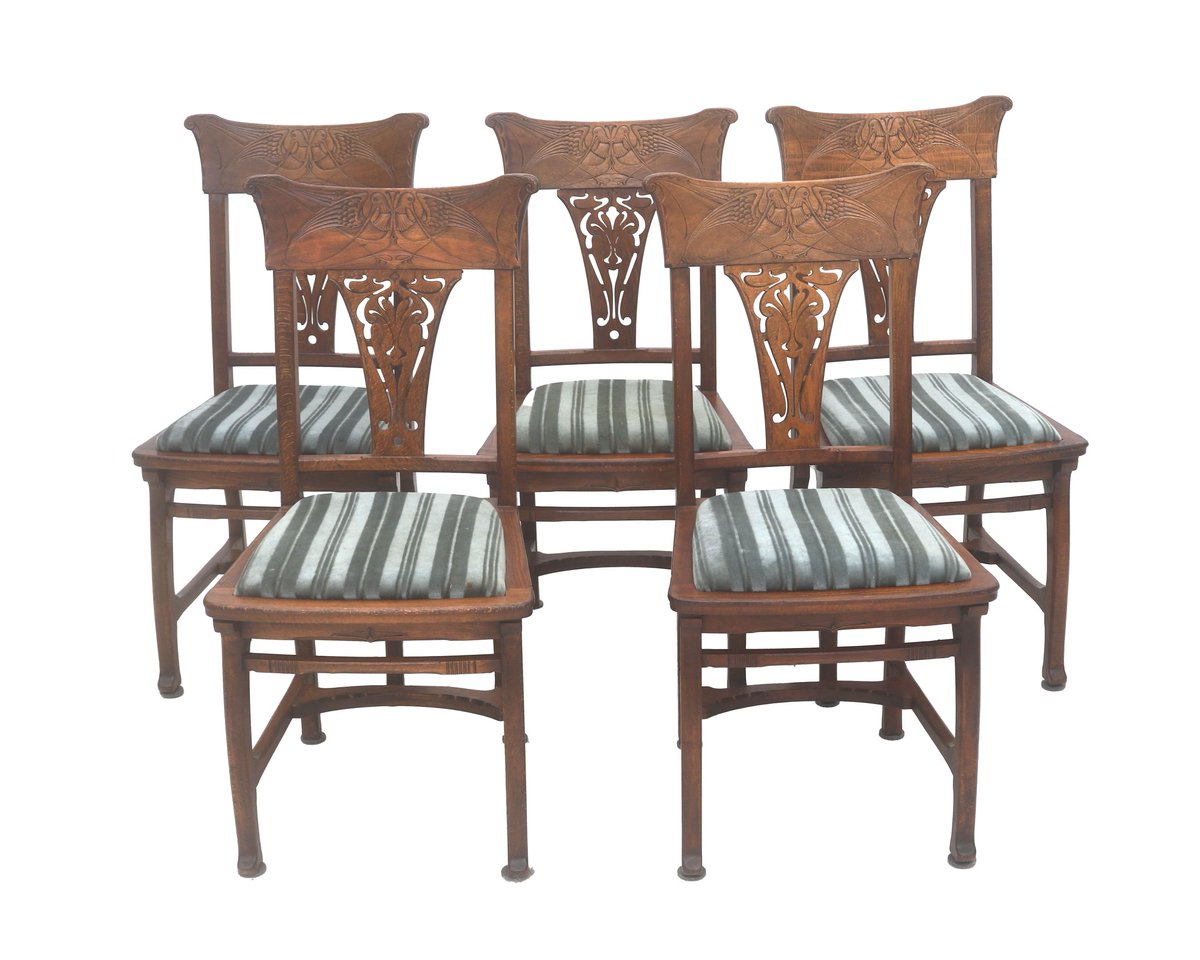 <a href="/corien_glaud/">Corien Glaudemans</a> Auw. Vergelijkbaar met deze stoelen uit De Witte. vendurotterdam.nl/auction-app/#/…