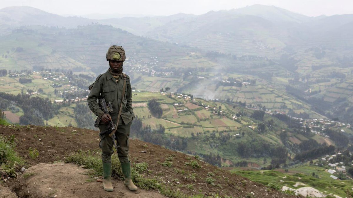 pepele_news's tweet image. 🇨🇩 SÉCURITÉ – #SUDKIVU | WALUNGU
Nouveaux affrontements entre l’#AFC/#M23 et les #WAZALENDO

Des combats ont été signalés ce mercredi matin à plusieurs endroits de la chefferie de Ngweshe, dans le territoire de Walungu (Sud-Kivu). Selon des sources locales, un convoi de l’AFC/M23…