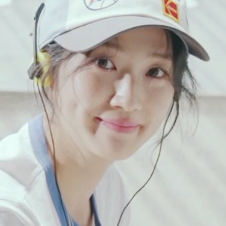 crescentmoon_il's tweet image. 똑닮..