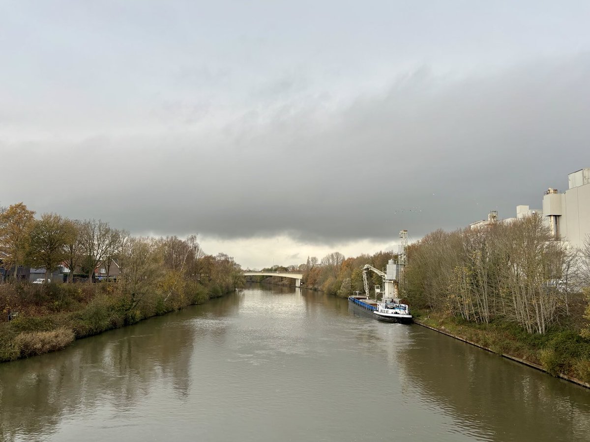 EddyMisman's tweet image. #vrtweer ⁦@BuienradarBE⁩ ⁦@HetweerinBelgie⁩ Beernem 10u50 #basis🏃‍♂️