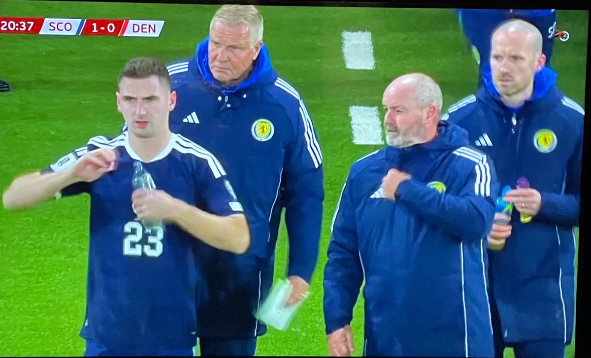 ColChraoibhin's tweet image. Congratulations to past pupil Shayne Murphy @SDMperformance Football Scientist with the Scotland National Team who secured their place at the 2026 World Cup with an amazing win over Denmark last night👏