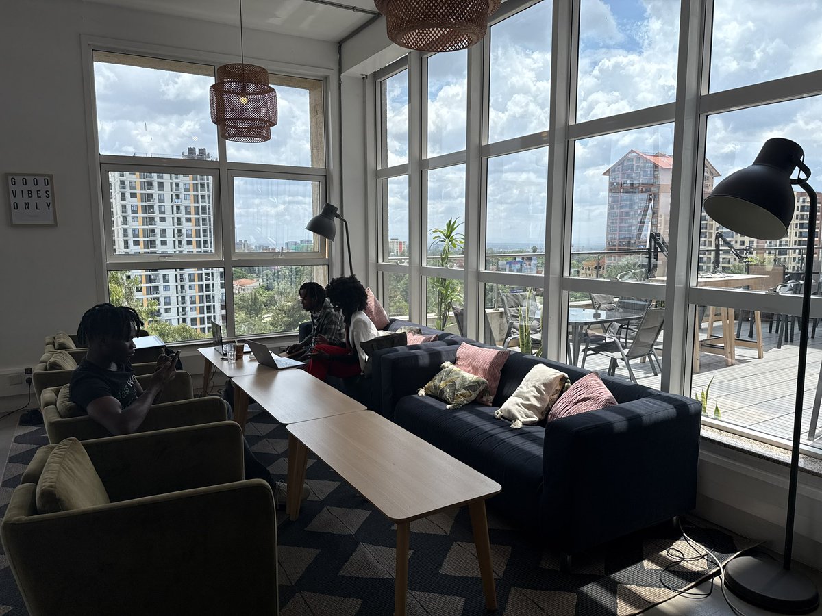 GrahamIngokho's tweet image. On location at the #BuildWithAI #BuildWithAT Nairobi Physical Events, #NairobiGarage with Africas Talking and Google