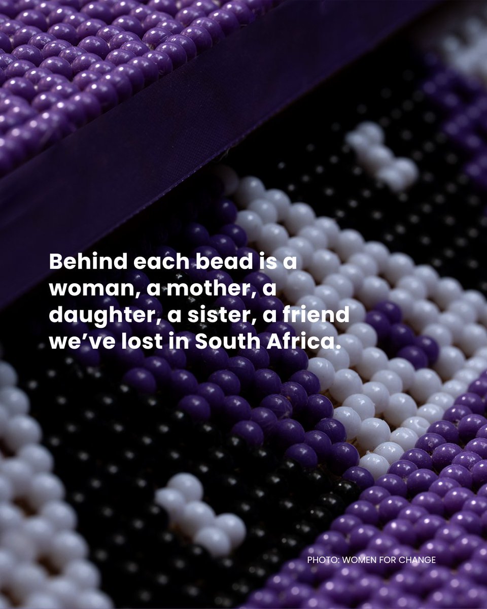 WomensHealthSA's tweet image. Crafted by women for women, using traditional symbols of strength and resilience, the casket holds beads, each representing the faces of some of the sisters we lost. 

#WomenForChange #WomenShutdown #UnburyTheTruth
