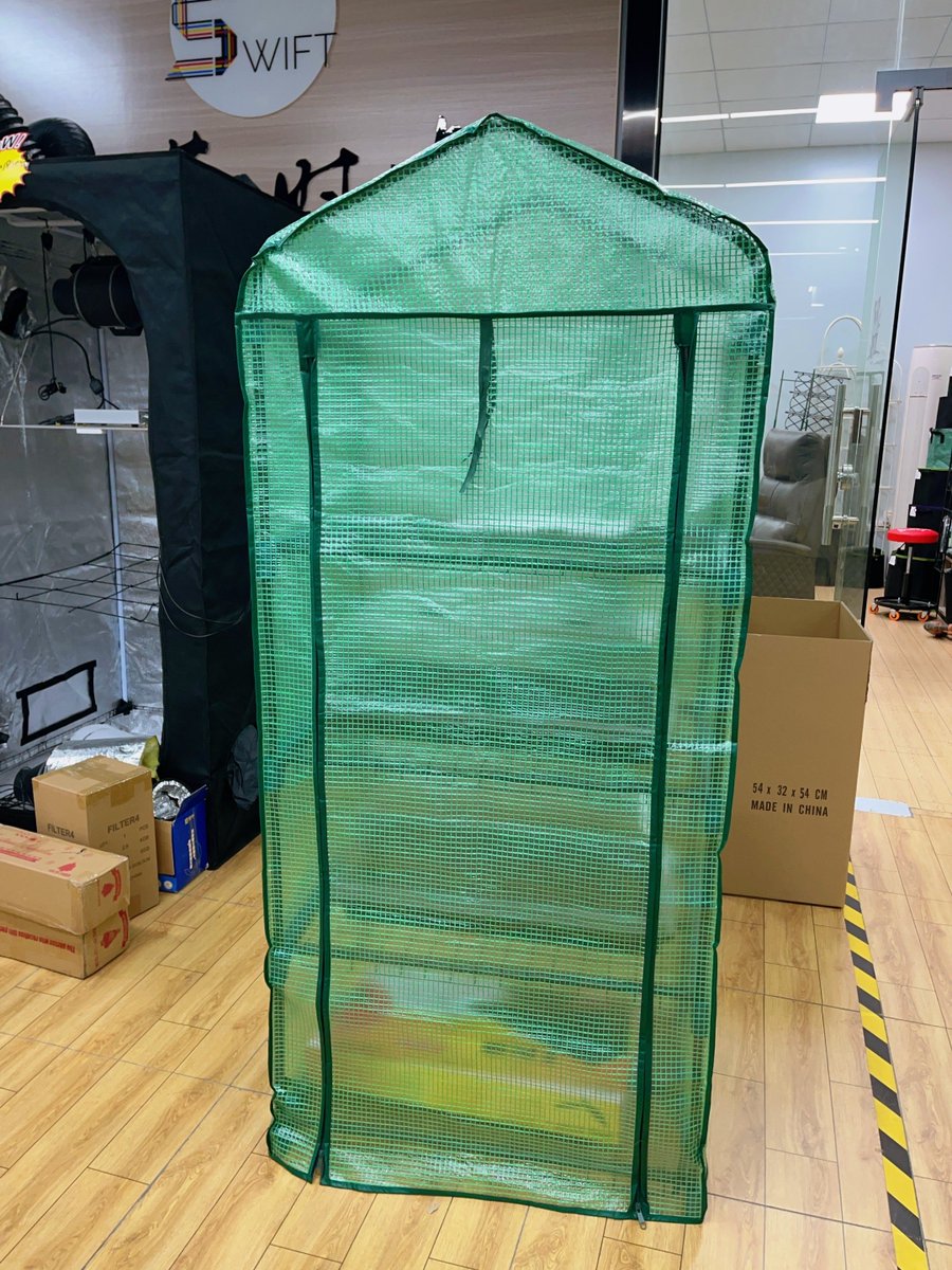 DawnLau19's tweet photo. Whose greenhouse parcel? 😃
We packed it well, do you like the package?

Anyone interested in this? DM to get a nice price!

#greenhouse #indoorgreenhouse #minigreenhouse #balconygreenhouse #greenhouseflemington #greenhousegardening #dawnlau #gardensupply #germany #poland https://t.co/gBIiDiR9Va