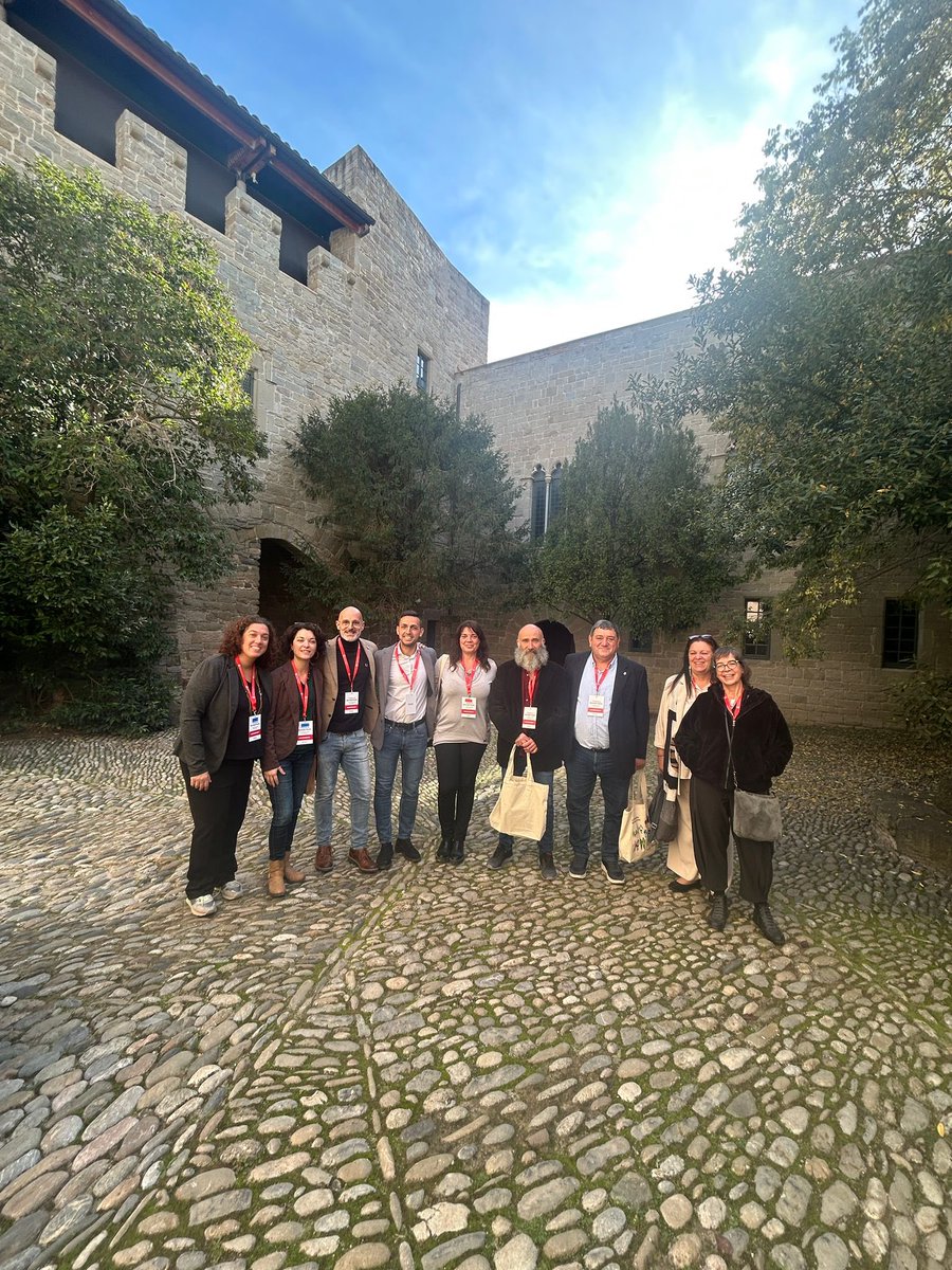 El passat dissabte 15 de novembre, l’alcaldessa de #Verges va participar en la primera #TrobadaMunicipisRurals celebrada a Món Sant Benet. Una jornada pensada per reforçar la cooperació entre pobles petits i donar visibilitat als reptes específics del #mónrural