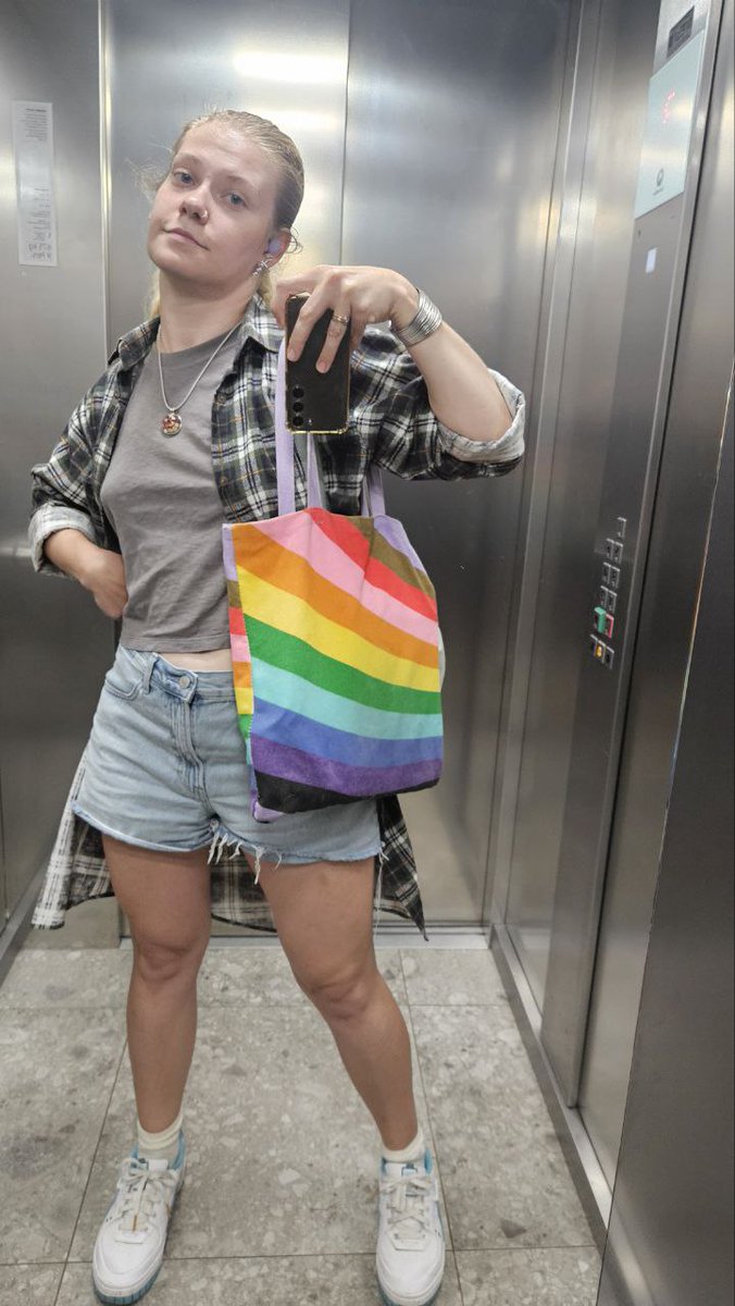 djamshul's tweet image. I can do both, i guess