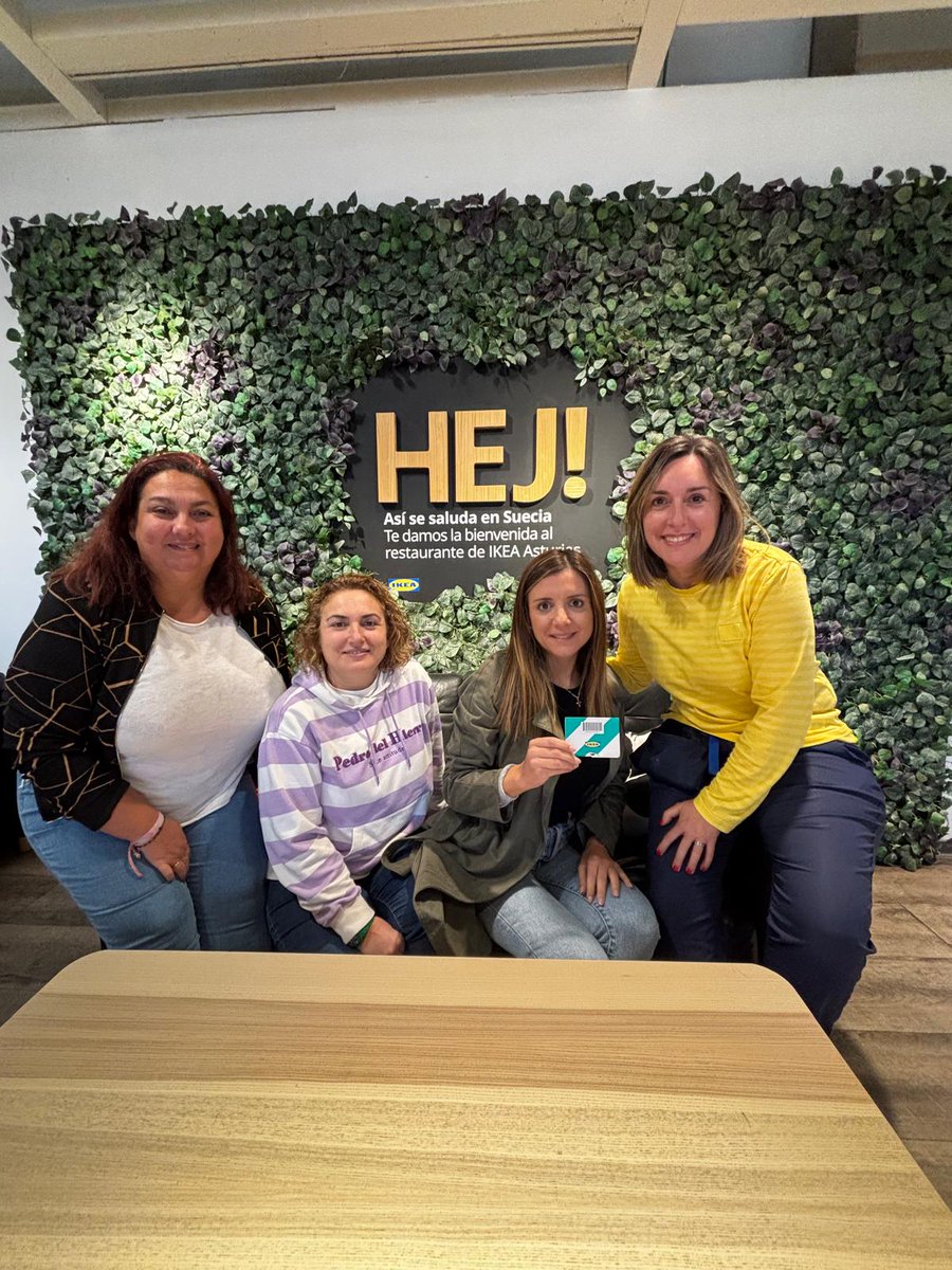 ContraCancerAST's tweet image. Entrega de tarjeta regalo de 500€ de IKEA  Asturias por la campaña de mama (venta de velas solidarias). El dinero recaudado se destinará a la compra de material para talleres para pacientes. 🙏🏻💚GRACIAS

#contraelcáncerasturias #asturias #ikeaasturias