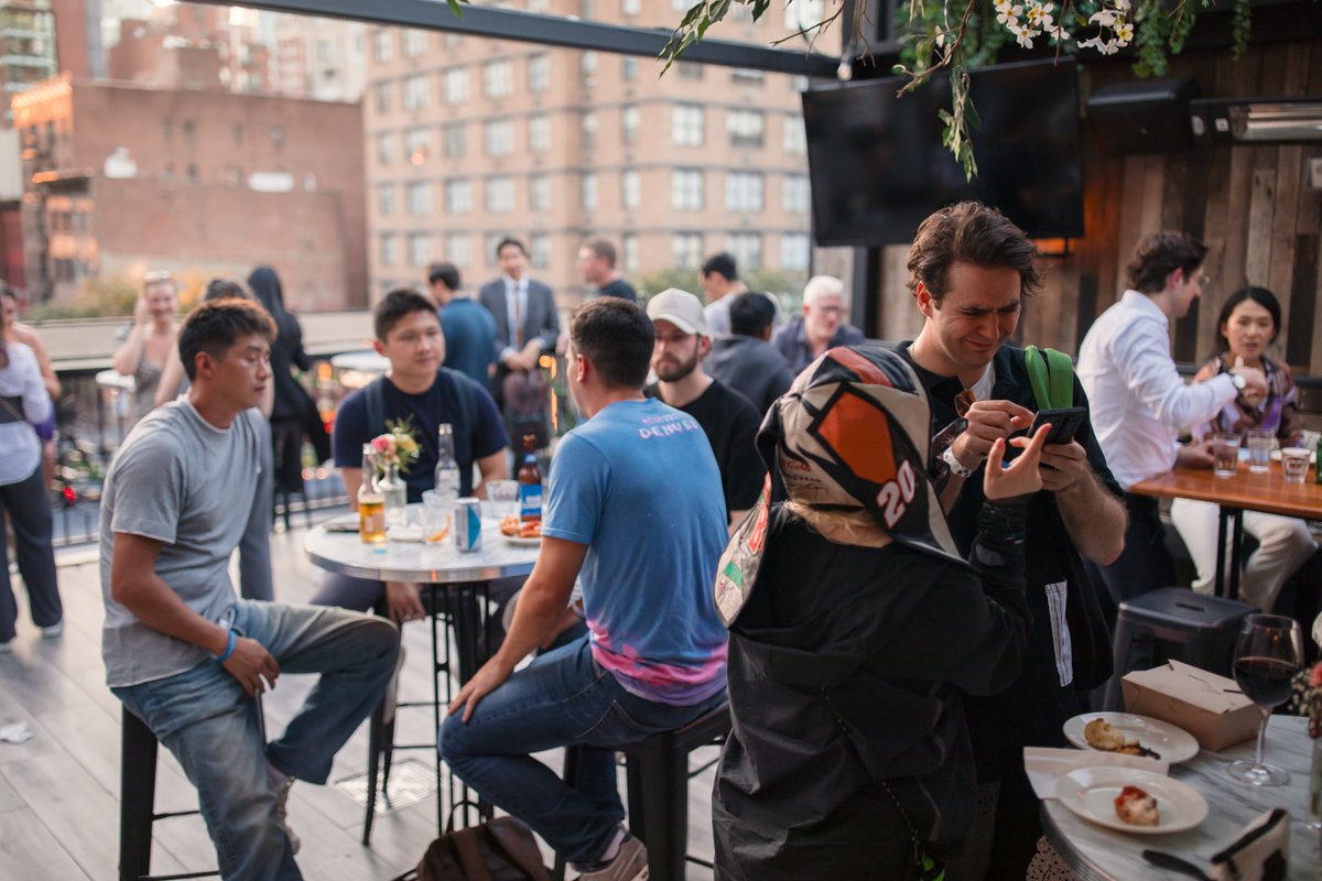 ONBOARDTHEWORLD's tweet photo. Every change starts with connection -
between talents, between ideas

That’s how we built Pioneer Connect -
built for visionaries, builders, and believers,
to meet, share, and shape what’s next for Web3

Where voices are heard, and changes are seen

Onboard the World https://t.co/gt8Ln5tJvl