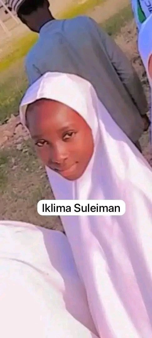 On November 18, gunmen raided a girls' boarding school, kidnapping 25 students and killing a vice principal. One brave girl has escaped, but 24 remain missing. Our hearts are with their families let's demand swift action from authorities!

#BringBackOurGirls  
Repost to amplify