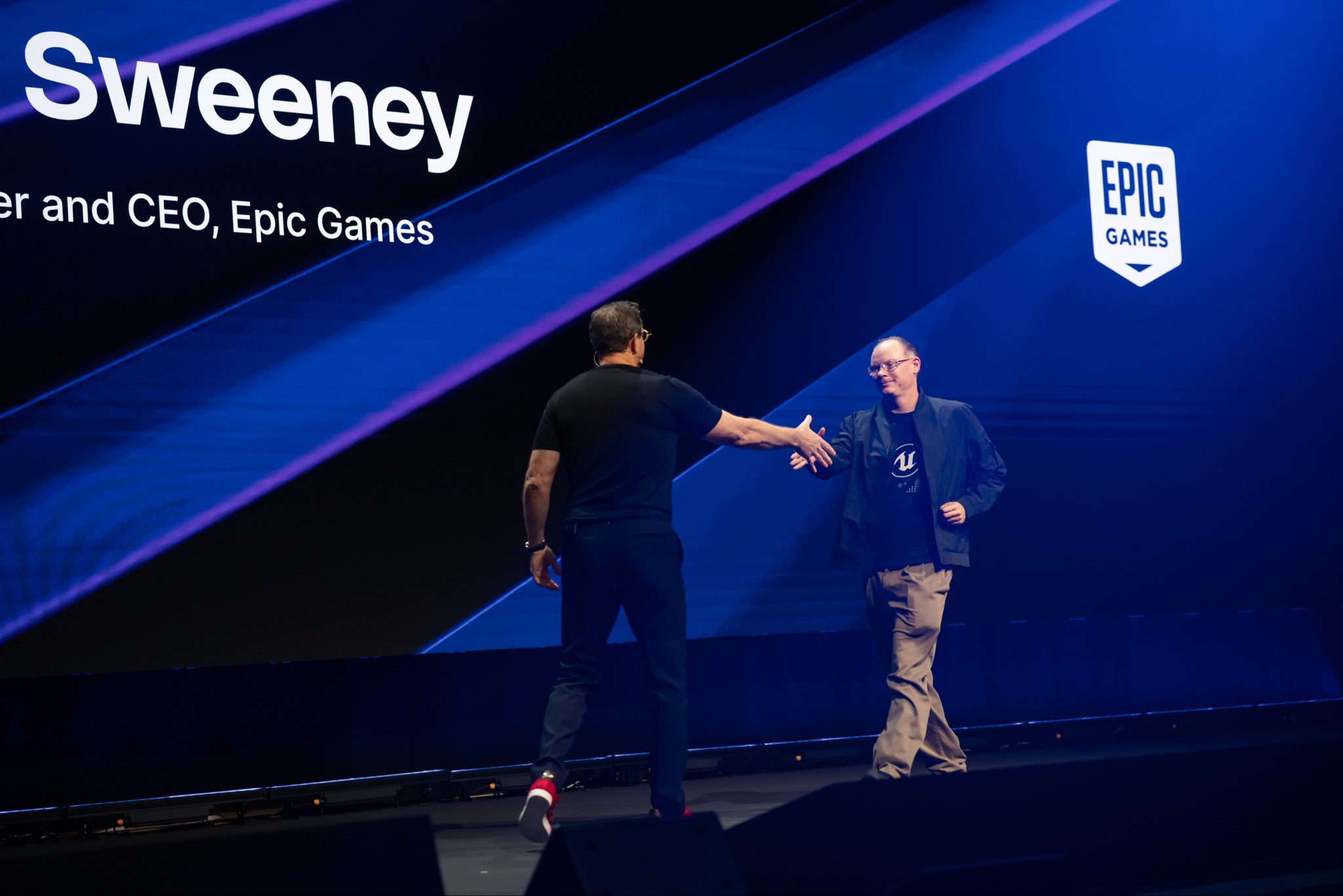 G6G4BjTXkAAsj-g?format=jpg&name=large