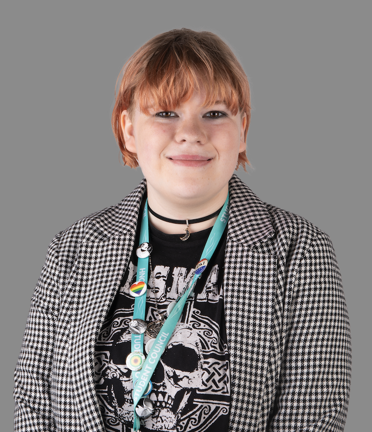 huddnewcoll's tweet photo. We're delighted to announce that our young journalist Lily has been published by the national news platform @thedaytweets. In her article Lily tackles some of the uncomfortable truths around Andrew Tate. Read more: https://t.co/afiDBLWjoA #Proud #Enlighten https://t.co/xdN08955FM