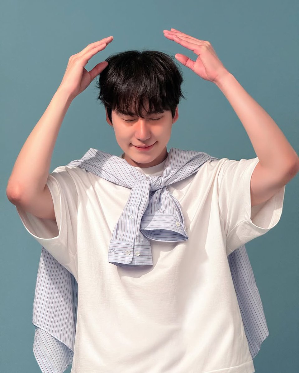 요즘 규현 인스타 들어가면 남자력에 질식할 것 같다 
마지막은 그냥 견