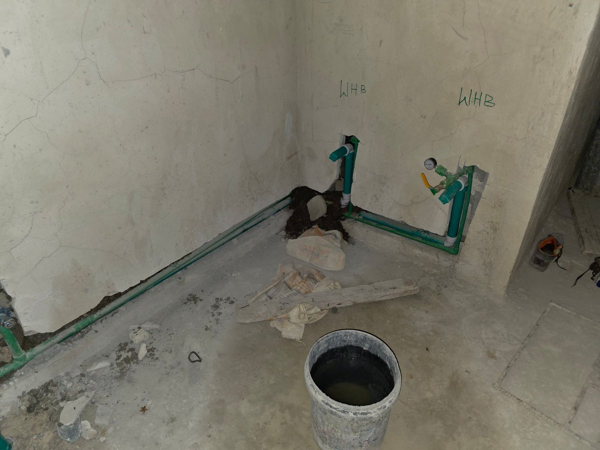 sid2domino's tweet image. Something like this. That meter guages if there is pressure loss/ leakage in the entire piping system.