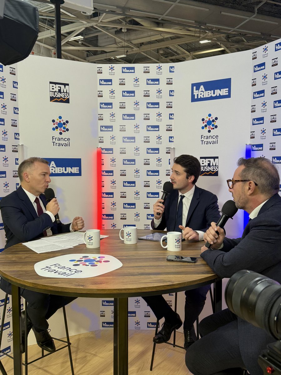 📢 Au <a href="/salondesmaires/">Salon des Maires et des Collectivités</a>, <a href="/GeraldMarol/">Gérald Marol</a>, aux côtés d’<a href="/Ocapitanio94/">Olivier Capitanio</a>, Président du Département, a rappelé l’importance de solutions coordonnées et adaptées à la diversité du territoire 

Un enjeu majeur pour renforcer l’accompagnement des allocataires du RSA dans le <a href="/valdemarne_94/">Val-de-Marne</a>