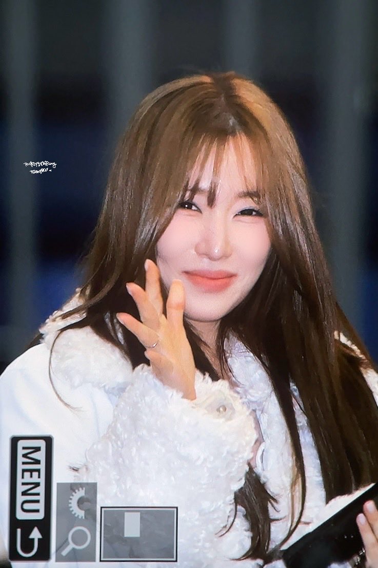 TaeNy_Bar's tweet image. 251119 티파니 프리뷰 🤍👖
 #티파니 #티파니영 #TIFFANY #TIFFANYYOUNG @tiffanyyoung