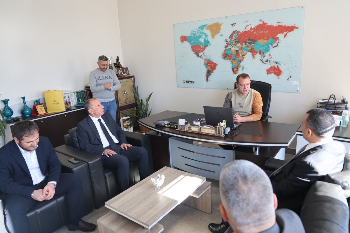 bskmehmetaydin's tweet photo. İlçe Kaymakamımız Sayın Muhammet Fuat Türkman ve  Çumra Ticaret ve Sanayi Odası Başkanımız Sayın Metin Kural ile birlikte Çumra Organize Sanayi Bölgemizde faaliyet gösteren firmaları ziyaret ettik. https://t.co/yD35SlOQsz
