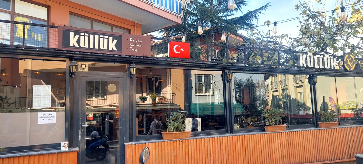 aysegulagan's tweet photo. @BektaSenel Peki benim karşıma bunu okuduğum saniye çıkan mekan.... https://t.co/aO6fP4DAu6
