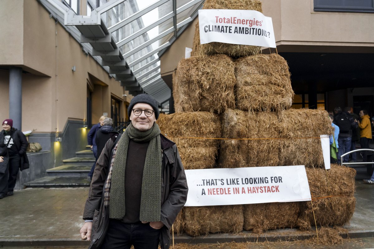 BHR_FIDH's tweet photo. An unprecedented climate case opens today in Belgium!
Farmer Hugues Falys & three NGOs - including our member @liguedh_be - are taking TotalEnergies to court for its role in climate change.
👉https://t.co/beFkL0HbcQ
Supported by @fidh_en as part of its #SeeYouInCourt project ⚖️ https://t.co/5aku2GD2J7