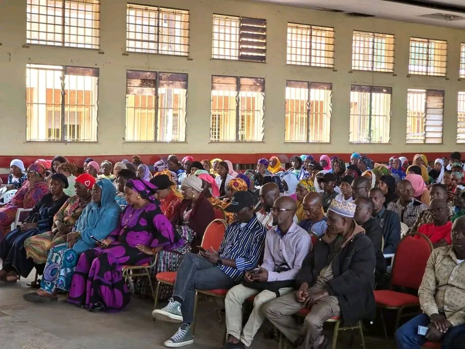 bachir_batista's tweet image. GMD LABÉ 
Cette rencontre avait pour objectif d’harmoniser les stratégies, renforcer la cohésion entre les différentes structures locales et préparer efficacement les prochaines étapes de la campagne.
#LABÈ GMD @bahourykigna @Presidence_gn @Cellou_UFDG