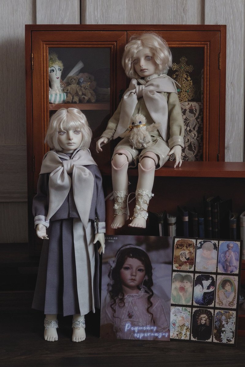 作家 ケイトさんから温かいお言葉と共に展のご案内をいただいておりました✨
少年展の方は残念ながら伺うことができませんでしたが、美晴花さんの展の方で拝見して参りました！
お顔の造形がとても繊細で、きらきらとしていて美しかったです…!!お衣装の刺繍も素敵でカフスが可愛かったです✾
#KTDOLL