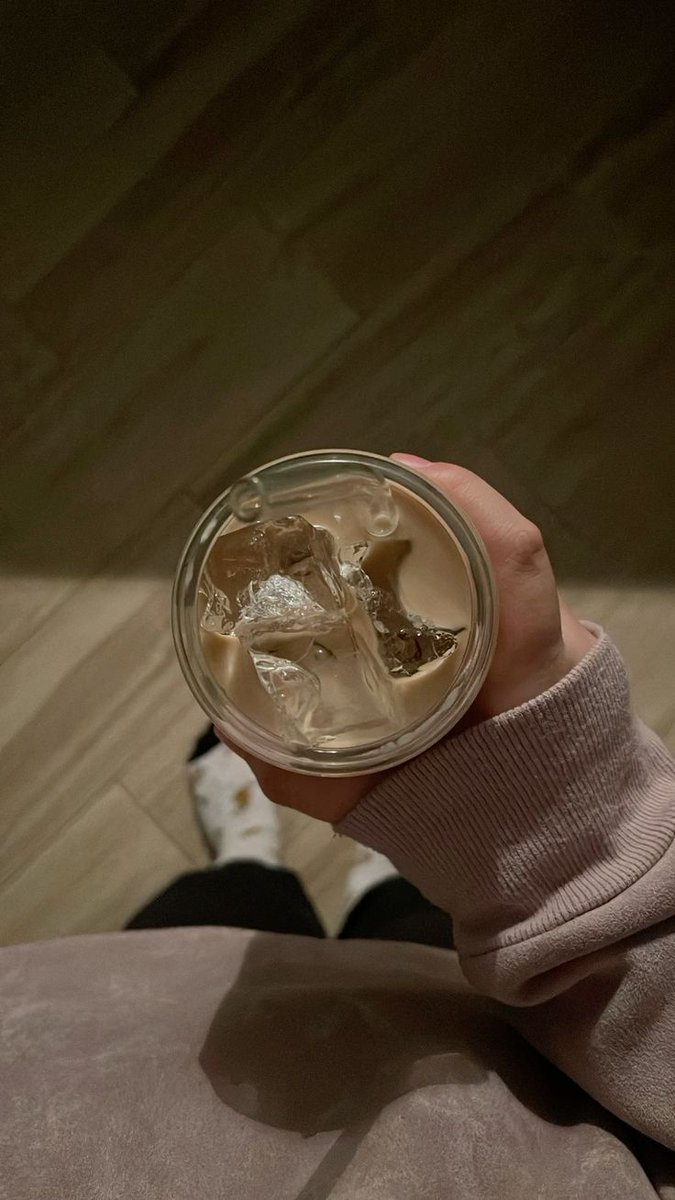 أصبحنا وأصبح الملك لله، والحمد لله دائمًا وأبدًا 🌤️  
صباح الإنتاجية والإنجاز يا مبدعين!  
اليوم بإذن الله مهمتي الرئيسية هي تسليم الستوري بورد لمقطع وزارة البيئة 🌿  
دعواتكم يخلص ع خير وفي وقته 🤍  
وانتو؟ وش مهامكم لليوم؟